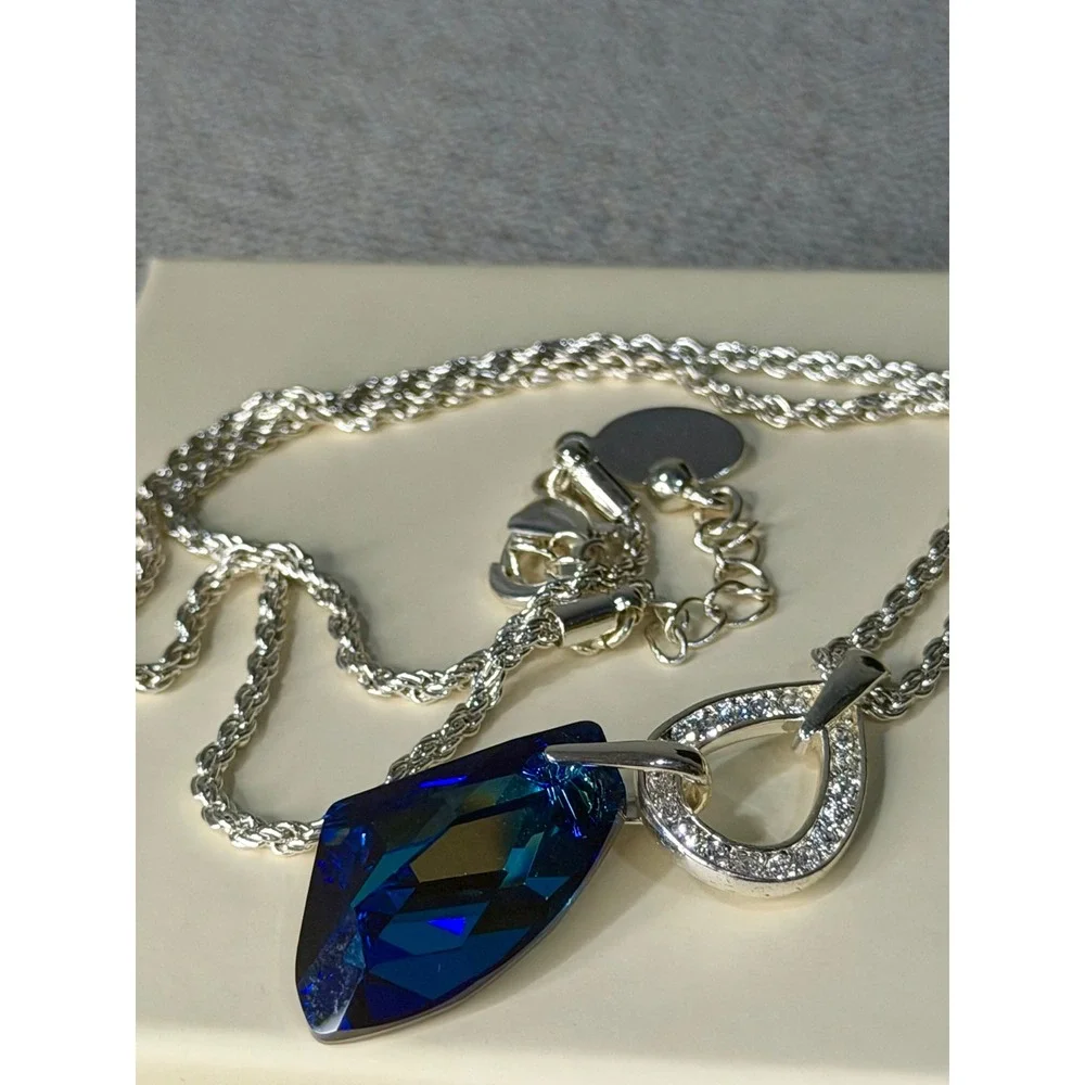 Jon Richard Bermuda Blue Swarovski Crystal Teardrop Pendant Necklace silver tone